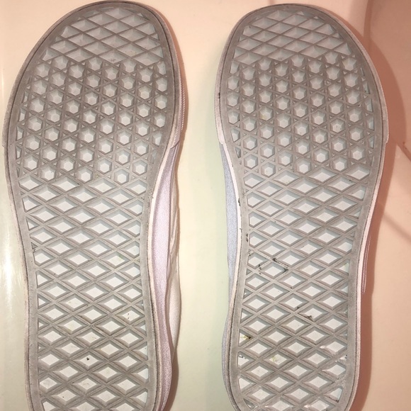 White slip on vans - Picture 4 of 4